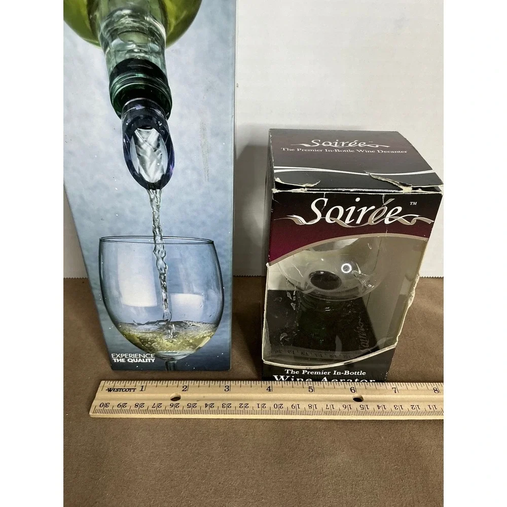 Kuraidori Stainless Steel Wine Chill Stick‎ & Soiree Glass In-Bottle Aerator Set